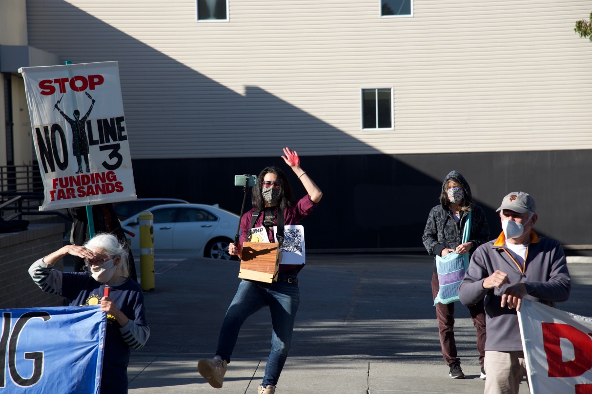 XRSFBay Confront Chase Bank in Solidarity with 'Stop Line 3' Indigenous Water Protectors in Minnesota:March 11th, 2021